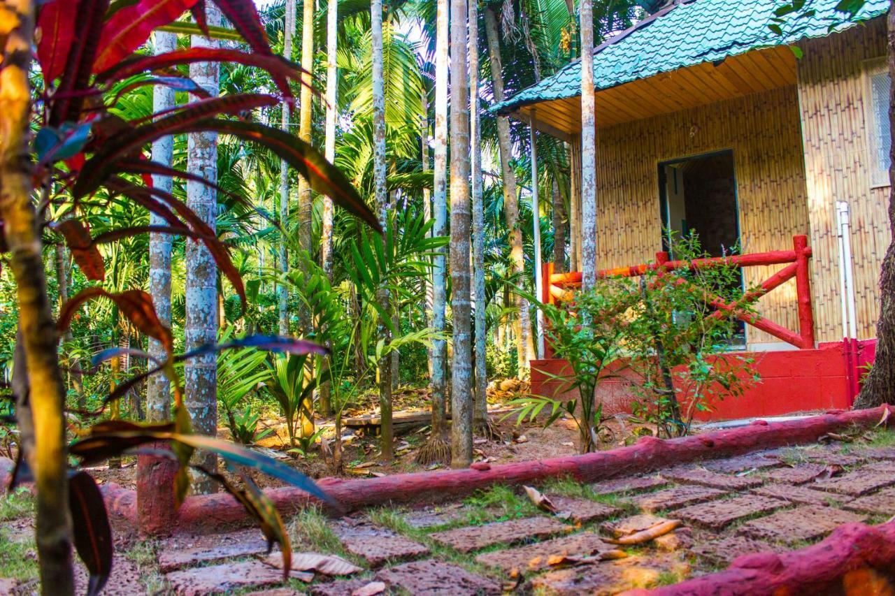 Maitreya Beach Resort Diveāgar Exteriör bild